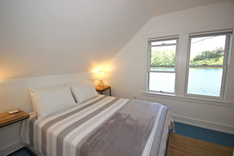 Shangri-la - Renee 13