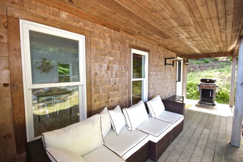 Shangri-la - Renee 24