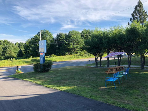 Admiral Motel - Renee 7