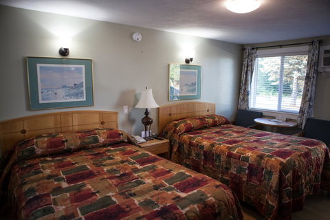 Admiral Motel - Renee 4