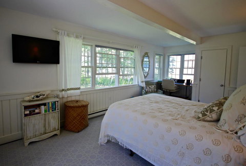 Water`s Edge - Renee 19