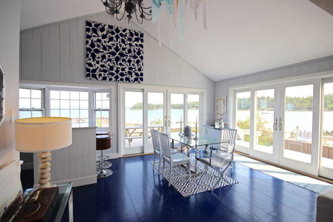 Water`s Edge - Renee 26