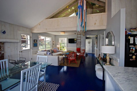 Water`s Edge - Renee 2