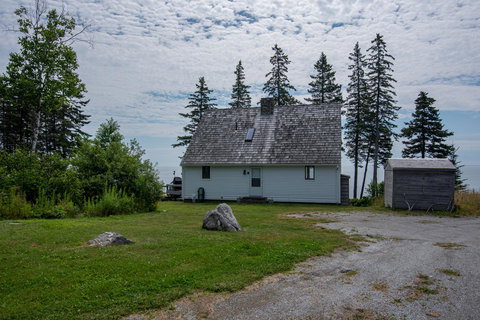 The Seaward - Renee 24