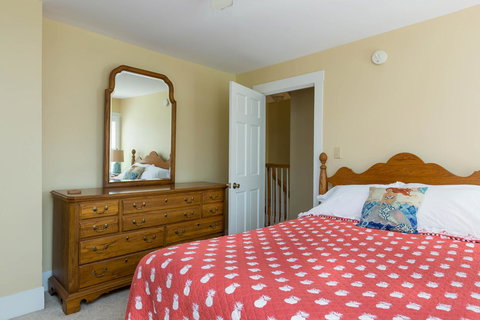 Jordan's Beach House - Renee 16