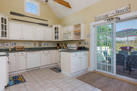 Jordan's Beach House - Renee 13