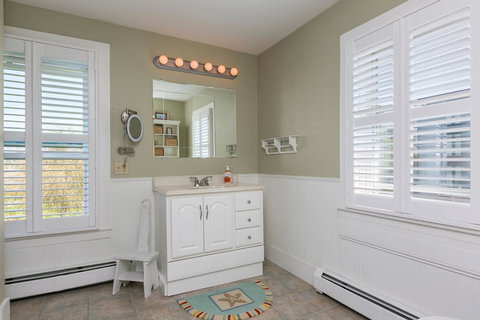 Jordan's Beach House - Renee 19