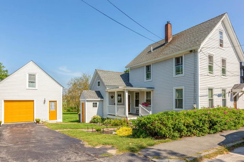 Jordan's Beach House - Renee 30