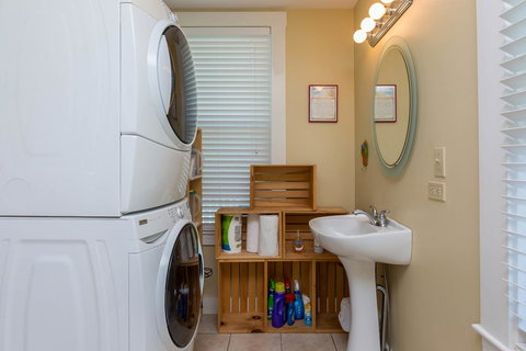 Jordan's Beach House - Renee 25