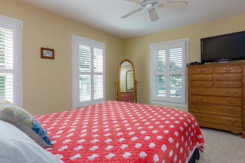 Jordan's Beach House - Renee 17