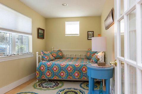 Jordan's Beach House - Renee 24