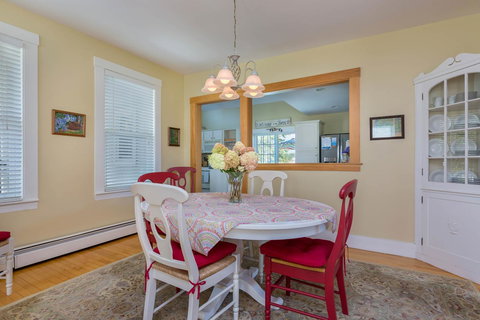 Jordan's Beach House - Renee 14