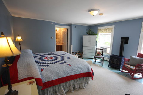 Maple Hill Farm Inn - Internet Find 39