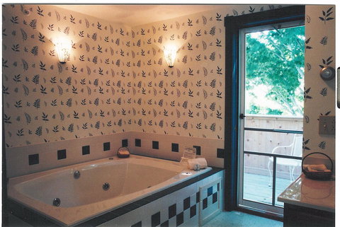 Maple Hill Farm Inn - Internet Find 19