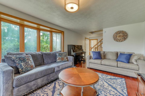 Arbor Lane Delight - Renee 32