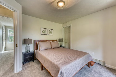 Arbor Lane Delight - Renee 26