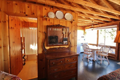 Etta`s Cottage - Renee 13