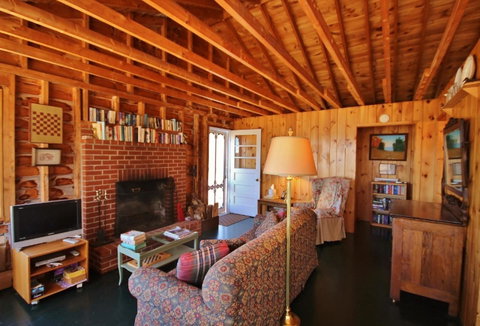 Etta`s Cottage - Renee 9