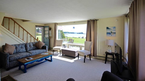 Owls Nest - Internet Find 10