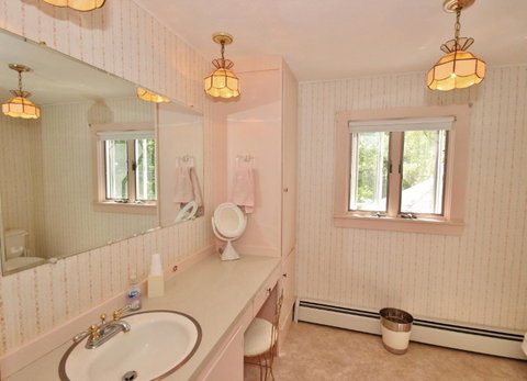 Owls Nest - Internet Find 12