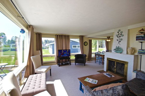 Owls Nest - Internet Find 6