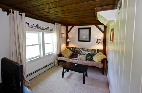 Owls Nest - Internet Find 9