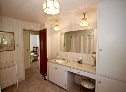 Owls Nest - Internet Find 14