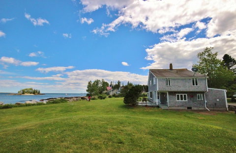 Owls Nest - Internet Find 1