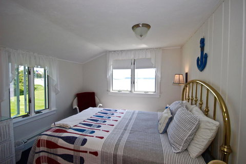 Owls Nest - Internet Find 22