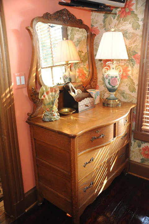 Academy Bed & Breakfast - Internet Find 5