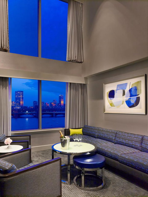 Royal Sonesta Boston - Renee 30