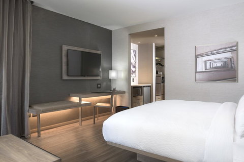 AC Hotel By Marriott Boston Cambridge - Renee 18