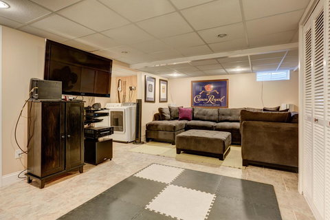 Weeks Pond Charmer - Internet Find 21