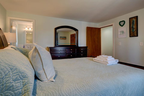 Weeks Pond Charmer - Internet Find 14