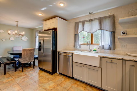 Weeks Pond Charmer - Internet Find 10