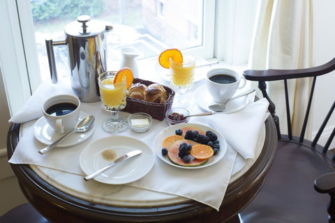 The Barrington - Renee 10