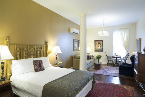 The Barrington - Renee 17