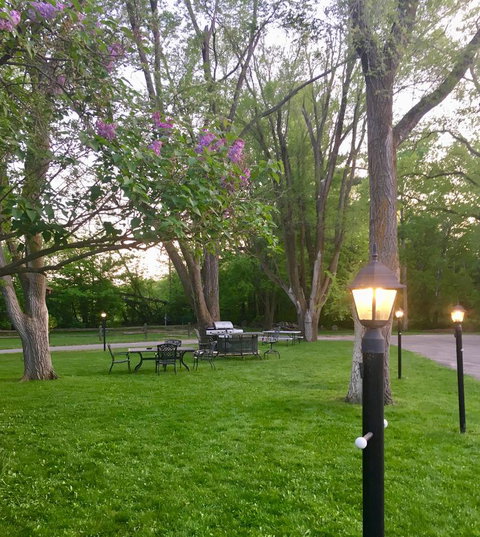 Elk Rapids Lakeshore Inn - Renee 3