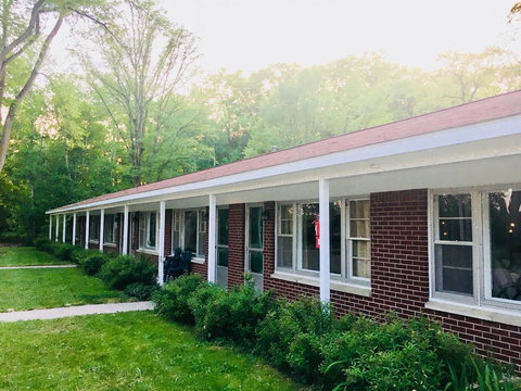 Elk Rapids Lakeshore Inn - Renee 1