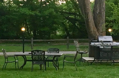 Elk Rapids Lakeshore Inn - Renee 9