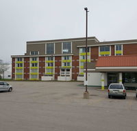 Days Inn  Suites by Wyndham Grand Rapids Near Downtown