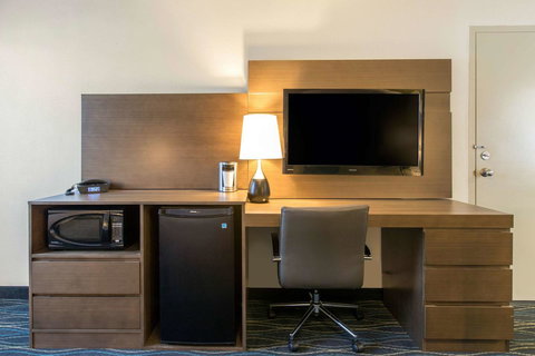 The Grand River Hotel, An Ascend Hotel Collection Member Grand Rapids - Renee 13