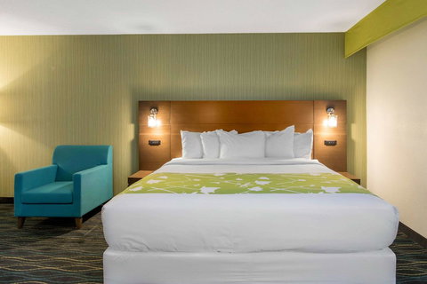The Grand River Hotel, An Ascend Hotel Collection Member Grand Rapids - Renee 11
