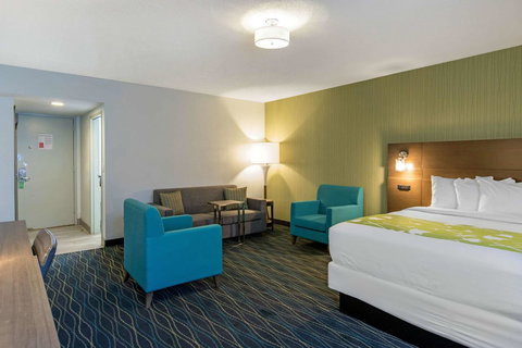 The Grand River Hotel, An Ascend Hotel Collection Member Grand Rapids - Renee 12