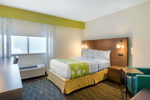 The Grand River Hotel, An Ascend Hotel Collection Member Grand Rapids - Renee 5