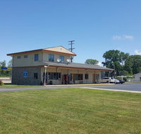 Great Lakes Inn  Suites