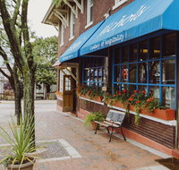 Historic Hotel Nichols