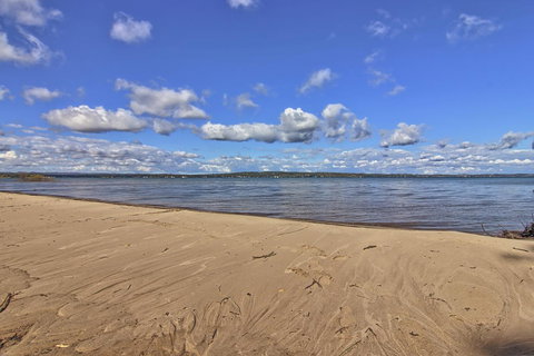 302 North Shore Inn - Renee 14