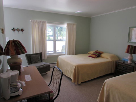 Grand Lake Resort - Internet Find 32