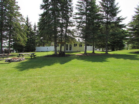 Grand Lake Resort - Internet Find 27